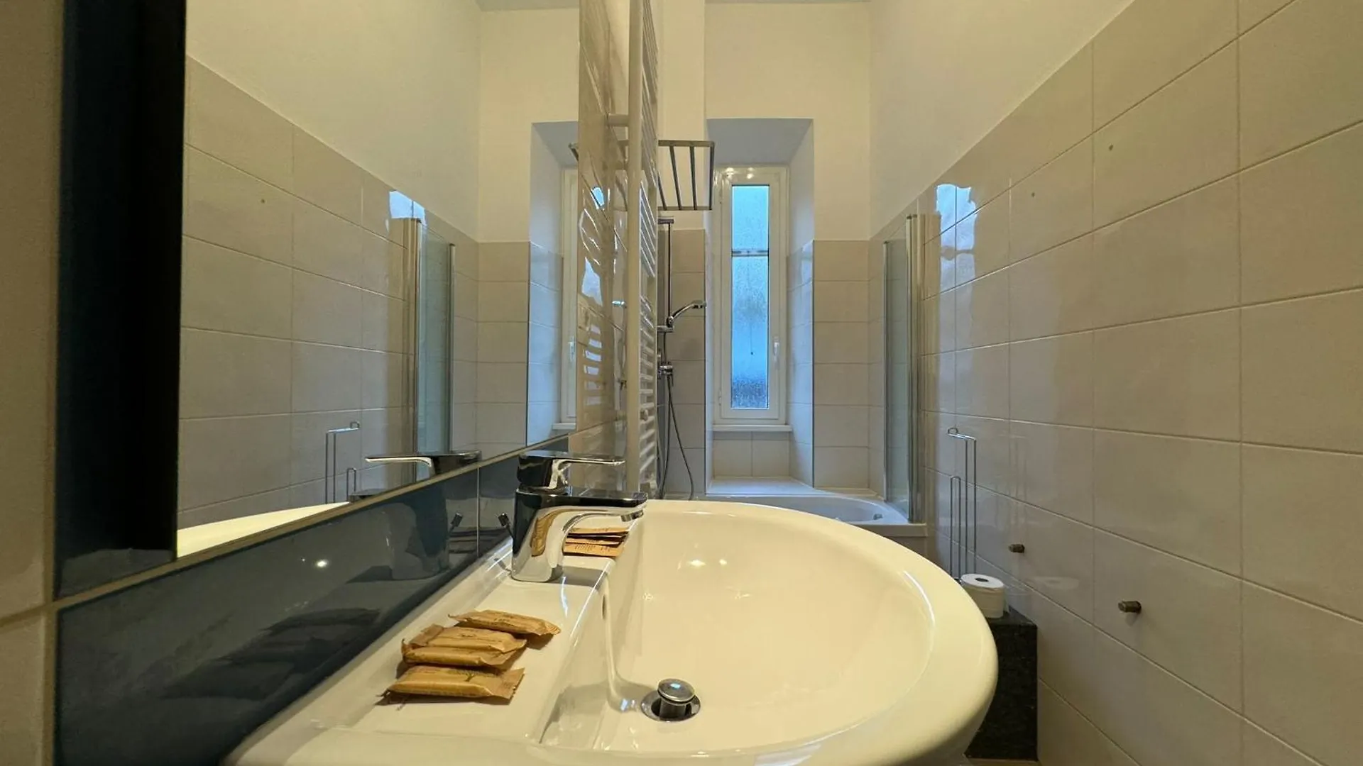 Casa Marin - Metro Malatesta Ρώμη